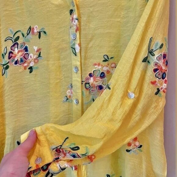 Fig and Flower Blouse Womens M Floral Embroidered Boho Peasant Top Yellow Button - Picture 5 of 12